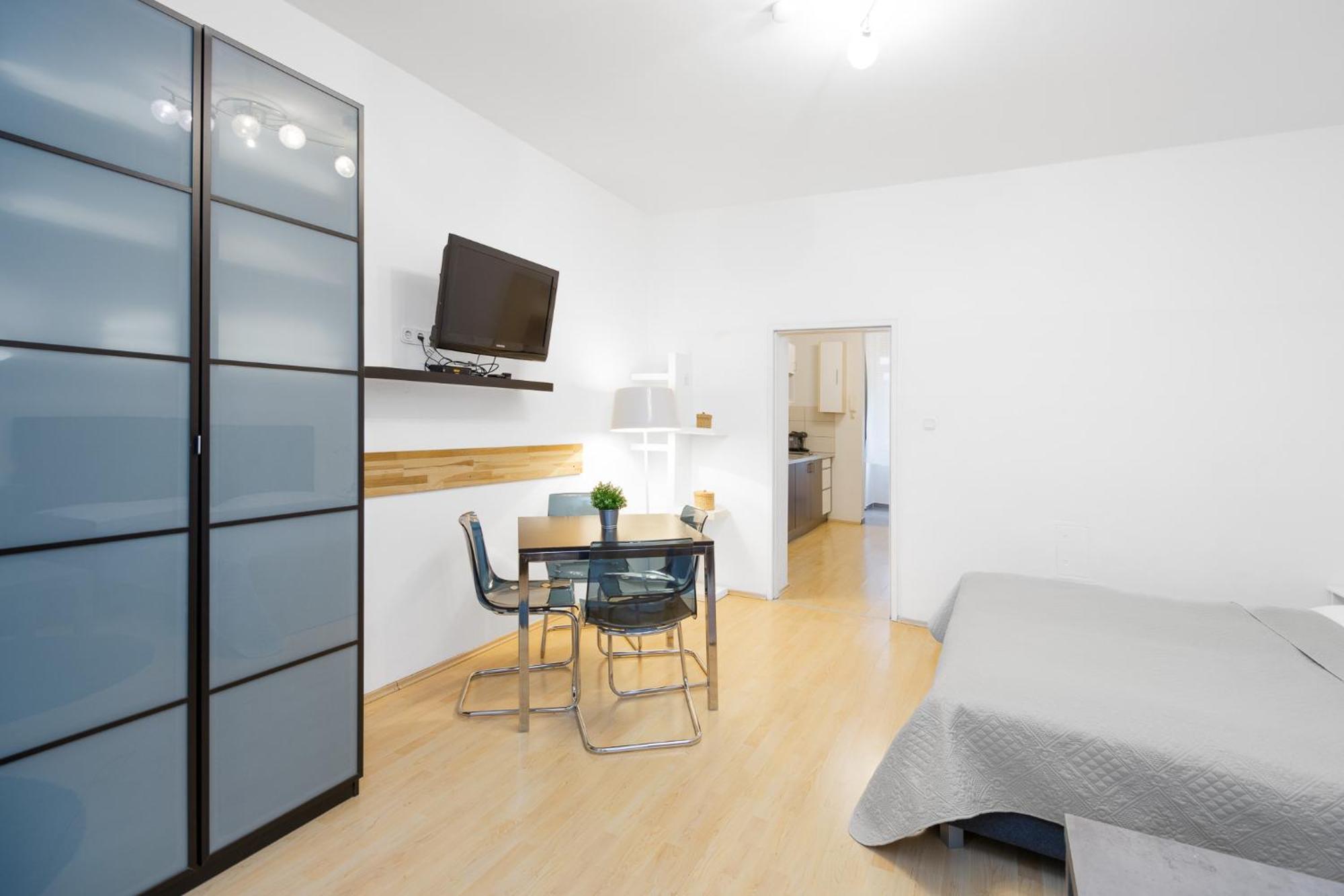 Apartment Mandlgasse I Contactless Check-In Wenen Buitenkant foto