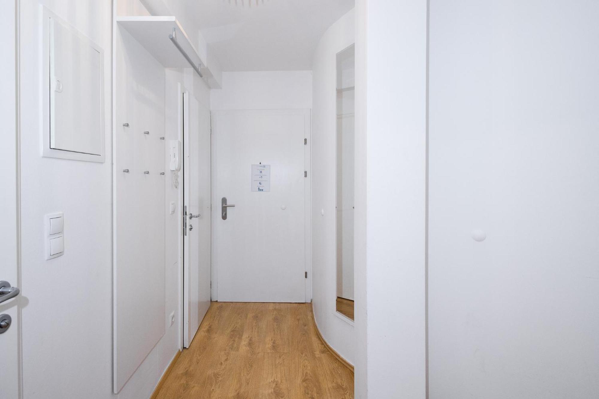 Apartment Mandlgasse I Contactless Check-In Wenen Buitenkant foto