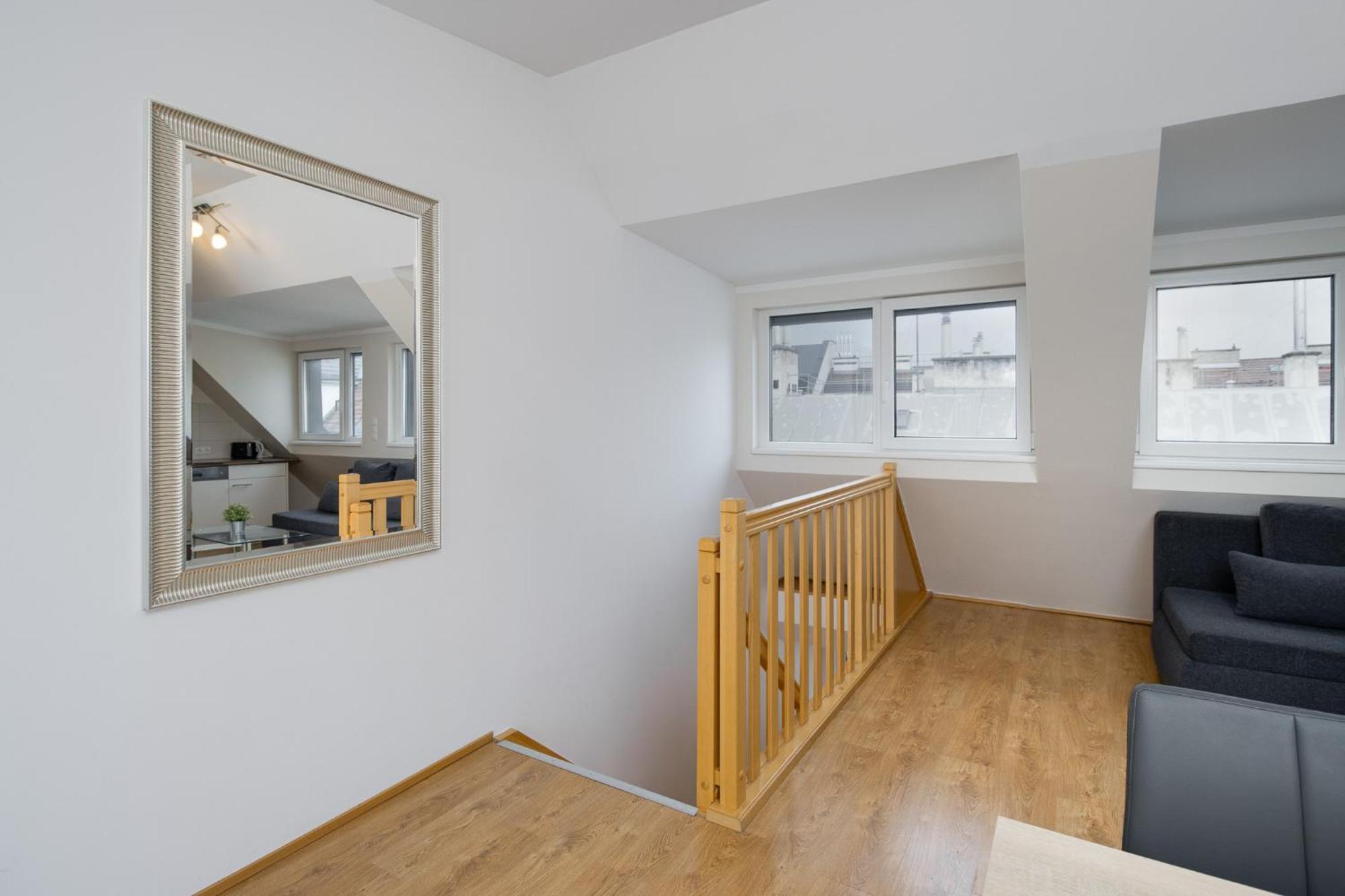 Apartment Mandlgasse I Contactless Check-In Wenen Buitenkant foto