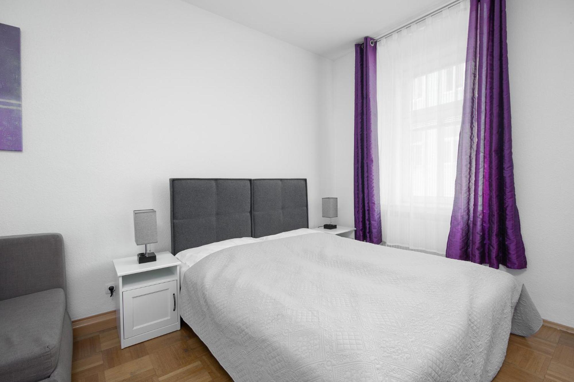 Apartment Mandlgasse I Contactless Check-In Wenen Buitenkant foto