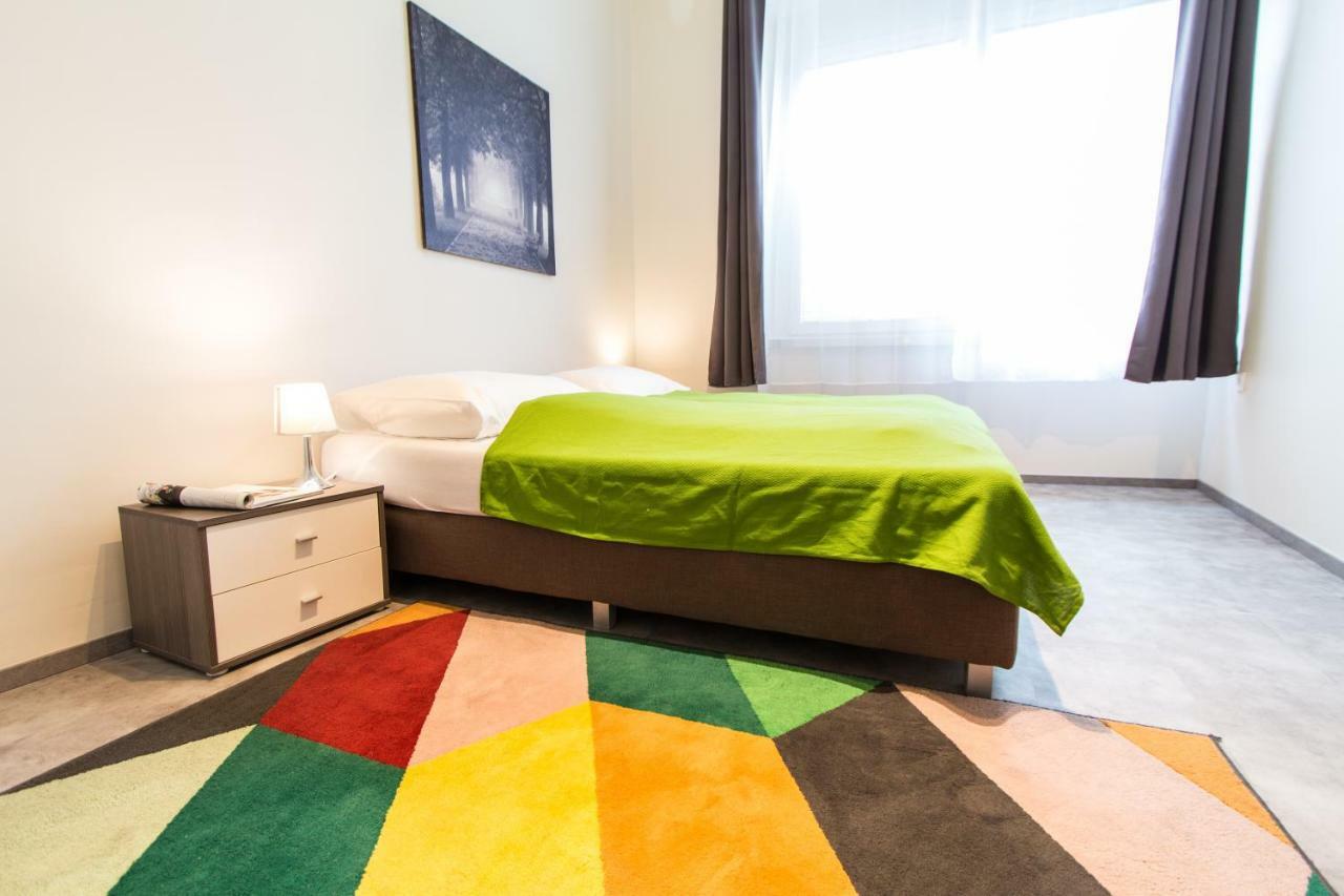 Apartment Mandlgasse I Contactless Check-In Wenen Buitenkant foto