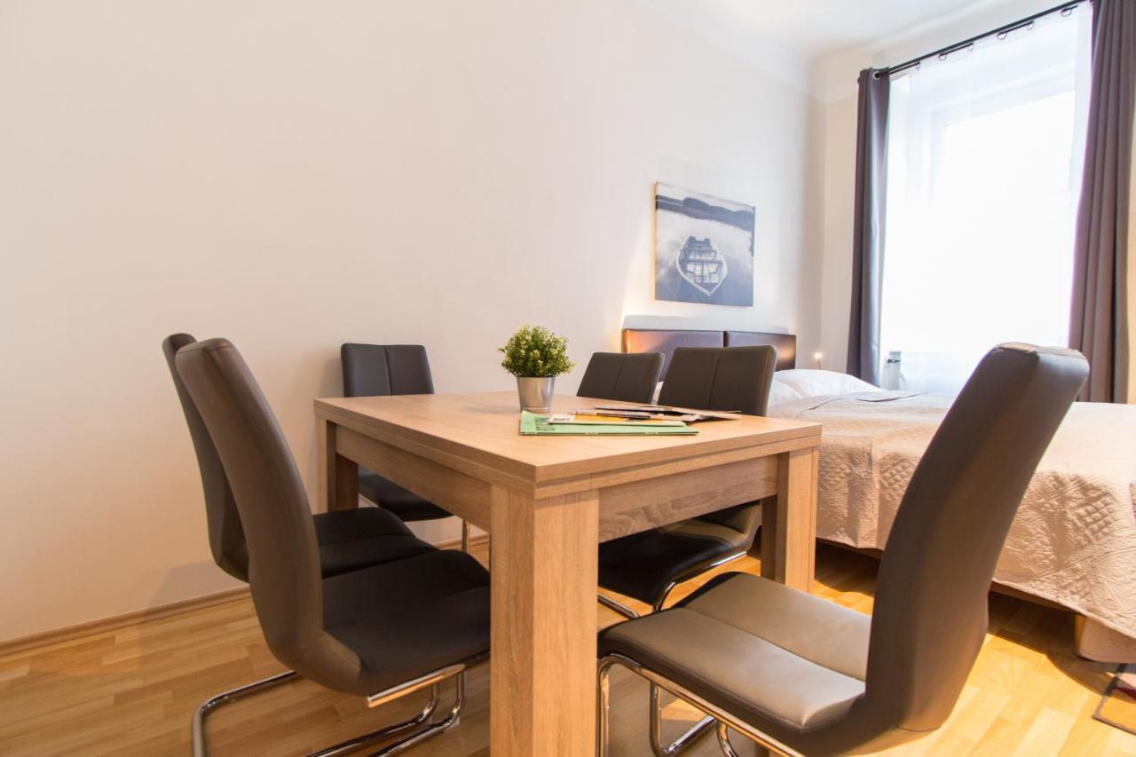 Apartment Mandlgasse I Contactless Check-In Wenen Buitenkant foto